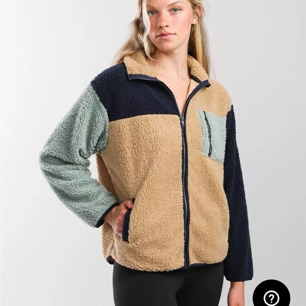 BKECore Color Block Sherpa Jacket size small‎